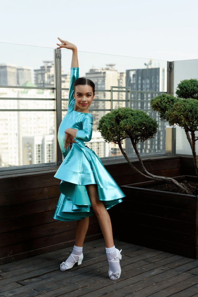 turquoise twirl rooftop style