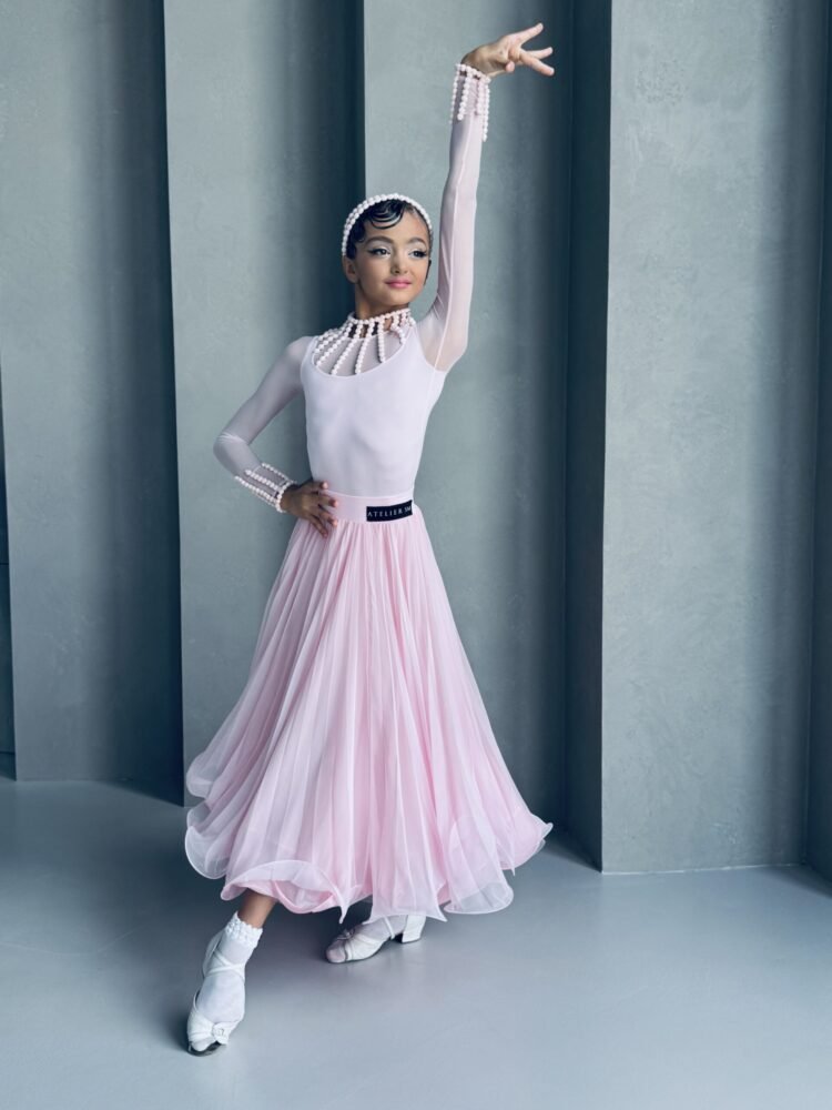 atelier sm dancer pose pearl pink leotard 2025