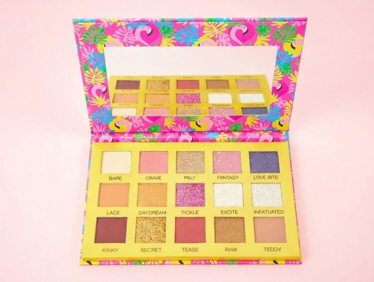 treeceng 15 colours eyeshadow palette